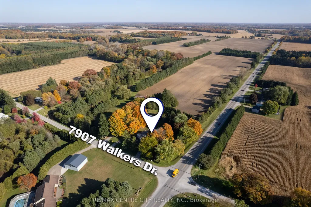 7907 Walkers Drive Strathroy-caradoc ON N7G 3H4