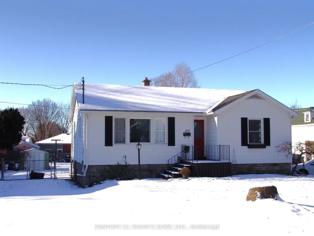 102 First Avenue Brockville ON K6V 3A8