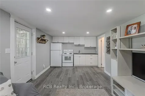 6 Lillian Street E Brant ON N0E 1N0