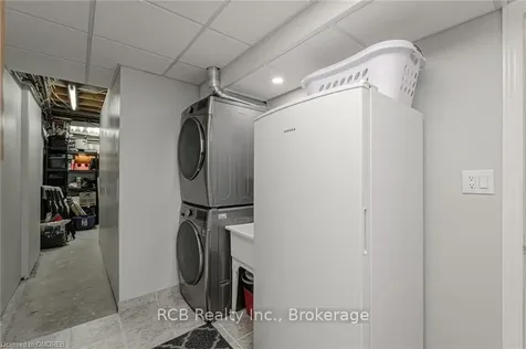 6 Lillian Street E Brant ON N0E 1N0