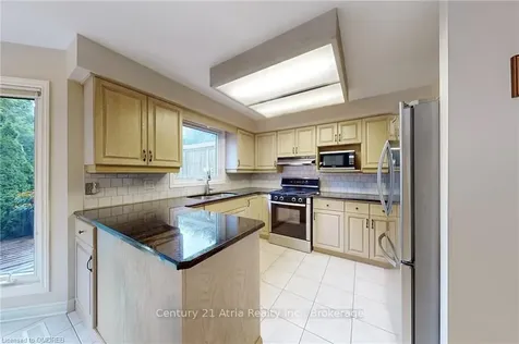2 Garden Walk London ON N6J 4W9
