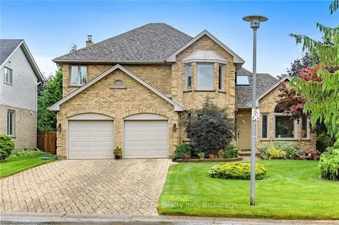 2 Garden Walk London ON N6J 4W9