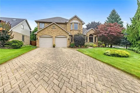2 Garden Walk London ON N6J 4W9