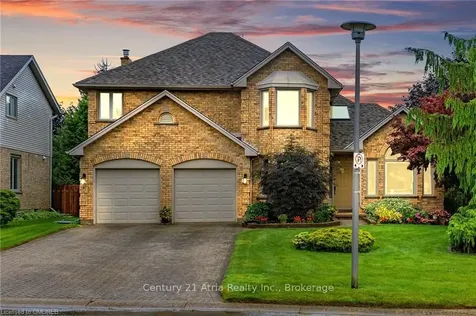 2 Garden Walk London ON N6J 4W9