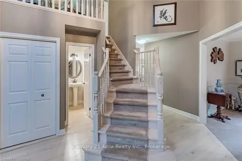 2 Garden Walk London ON N6J 4W9