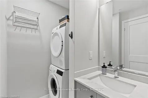 15 Queen Street S Hamilton ON L8P 0C6