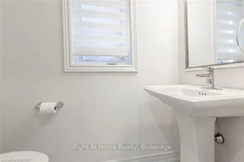 10 Broddy Avenue Brantford ON L3T 0V2