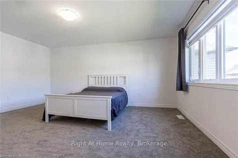 10 Broddy Avenue Brantford ON L3T 0V2