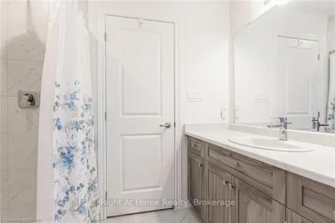 10 Broddy Avenue Brantford ON L3T 0V2