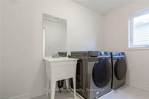 10 Broddy Avenue Brantford ON L3T 0V2