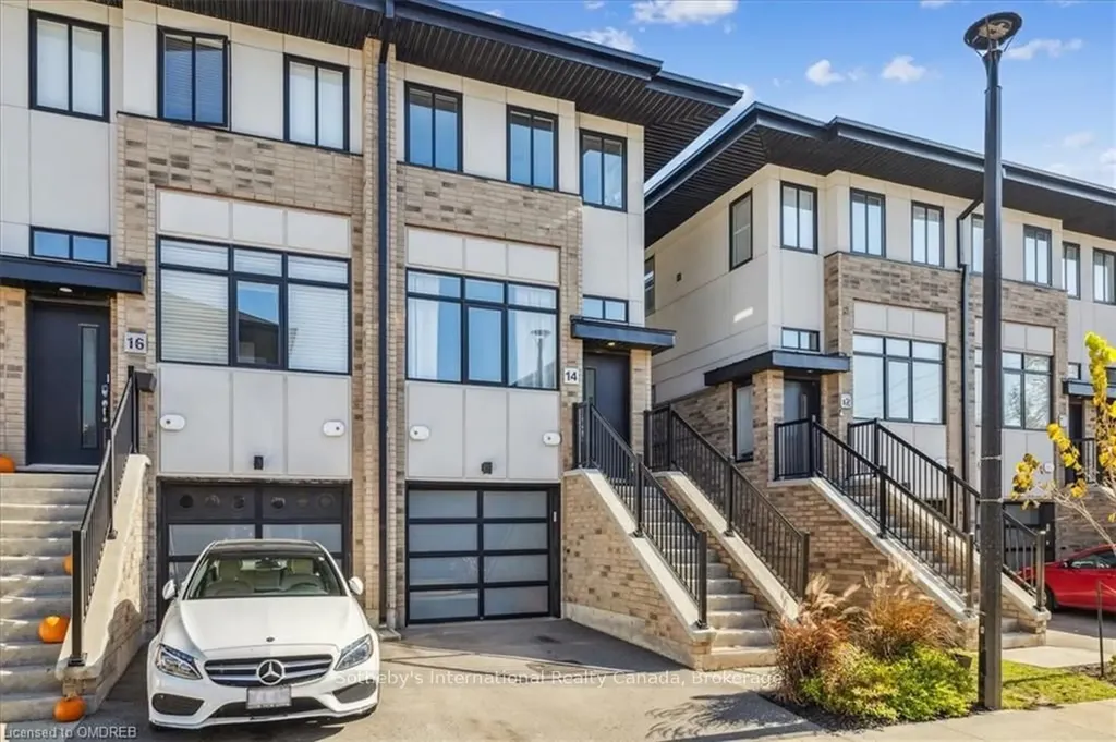 14 Munay Lane Hamilton ON L9G 0H3