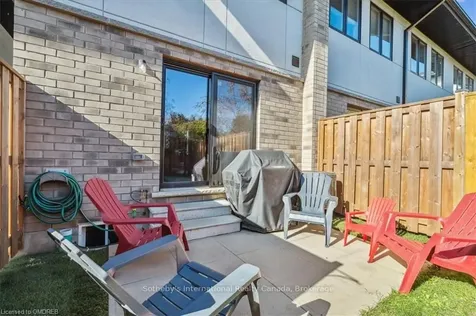 14 Munay Lane Hamilton ON L9G 0H3
