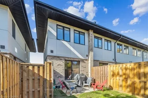14 Munay Lane Hamilton ON L9G 0H3
