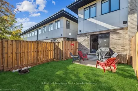 14 Munay Lane Hamilton ON L9G 0H3