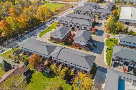 14 Munay Lane Hamilton ON L9G 0H3