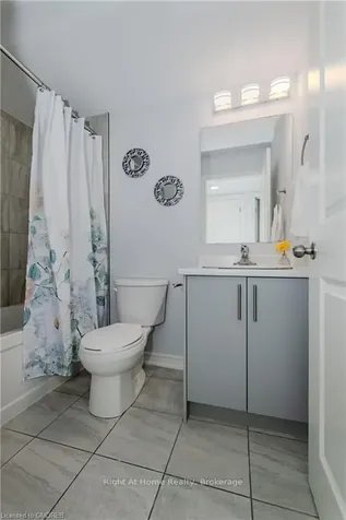 235 Chapel Hill Drive Kitchener ON N2R 1N3