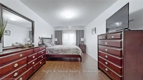 83 Shadyglen Drive Hamilton ON L8J 3W8