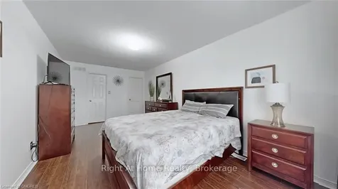 83 Shadyglen Drive Hamilton ON L8J 3W8
