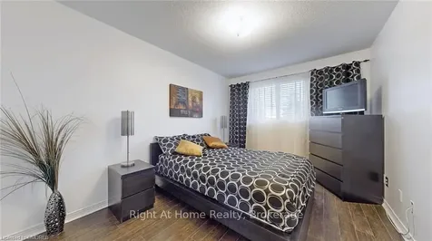 83 Shadyglen Drive Hamilton ON L8J 3W8