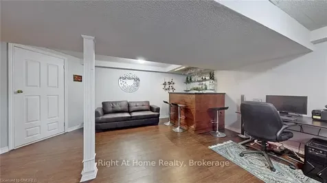 83 Shadyglen Drive Hamilton ON L8J 3W8