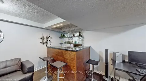 83 Shadyglen Drive Hamilton ON L8J 3W8