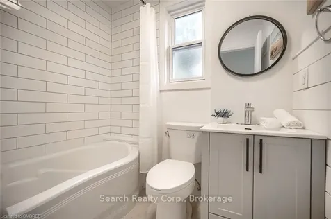 393 Weber Street E Kitchener ON N2H 1G4