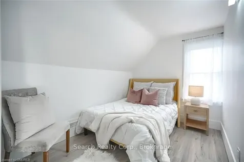 393 Weber Street E Kitchener ON N2H 1G4