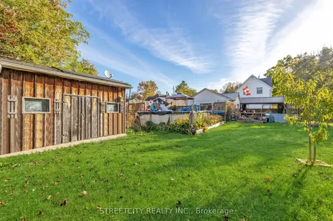 181 West Park Drive North Middlesex ON N0M 2K0