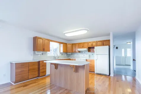 18 Simcoe Drive Belleville ON K8N 4Z5