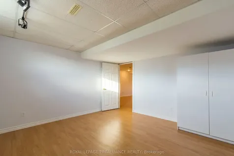 18 Simcoe Drive Belleville ON K8N 4Z5