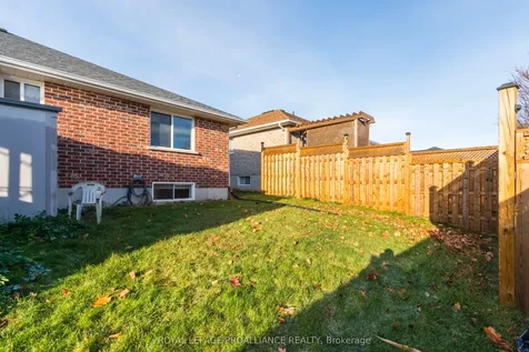 18 Simcoe Drive Belleville ON K8N 4Z5