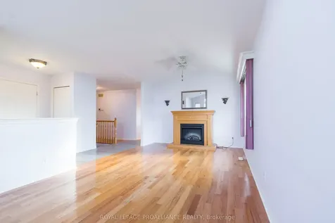 18 Simcoe Drive Belleville ON K8N 4Z5