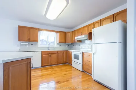 18 Simcoe Drive Belleville ON K8N 4Z5