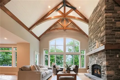 1360 Wonderland Road Dysart Et Al ON K0M 1S0