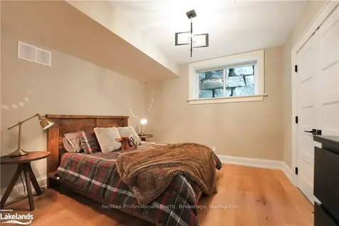 1360 Wonderland Road Dysart Et Al ON K0M 1S0