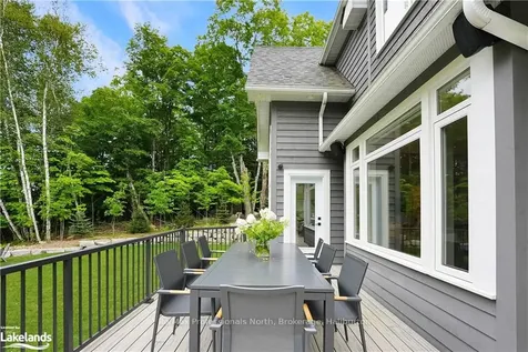 1360 Wonderland Road Dysart Et Al ON K0M 1S0