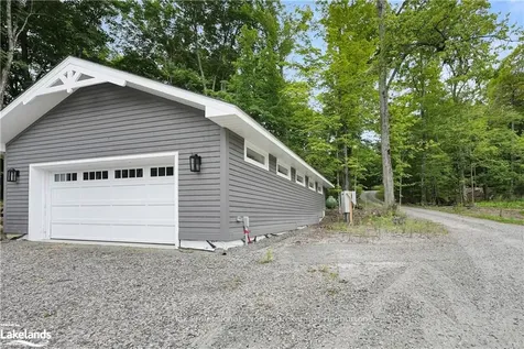 1360 Wonderland Road Dysart Et Al ON K0M 1S0