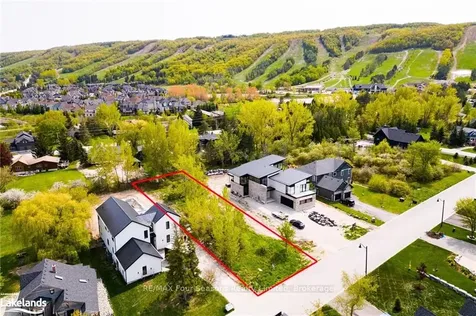 110 Lendvay Alley Blue Mountains ON L9Y 0S3