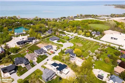 110 Lendvay Alley Blue Mountains ON L9Y 0S3