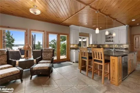 2 Rockcliffe Drive S Carling ON P0G 1G0