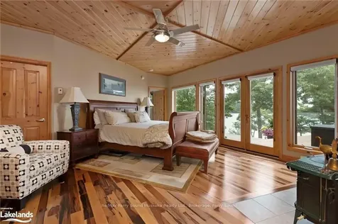 2 Rockcliffe Drive S Carling ON P0G 1G0