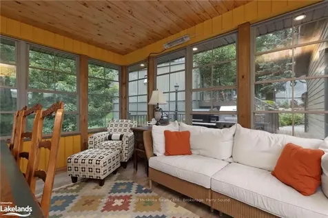 2 Rockcliffe Drive S Carling ON P0G 1G0