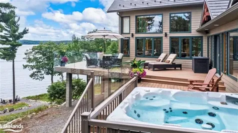 2 Rockcliffe Drive S Carling ON P0G 1G0