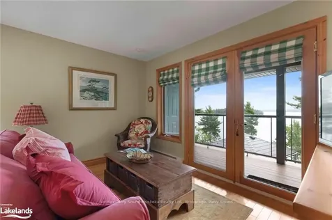 2 Rockcliffe Drive S Carling ON P0G 1G0