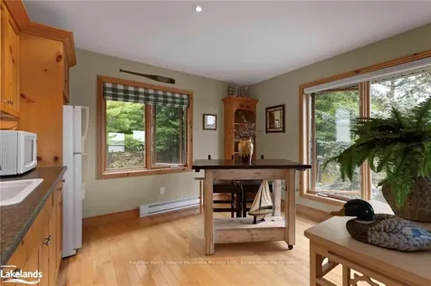 2 Rockcliffe Drive S Carling ON P0G 1G0