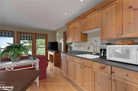 2 Rockcliffe Drive S Carling ON P0G 1G0