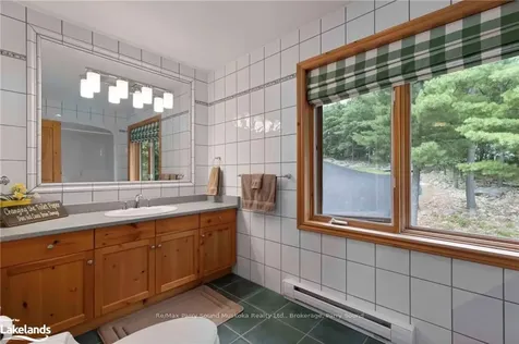 2 Rockcliffe Drive S Carling ON P0G 1G0