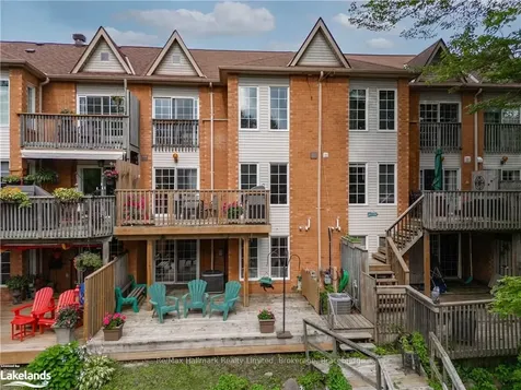 18 Liza Crescent Bracebridge ON P1L 1G4