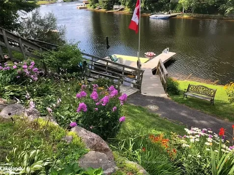 18 Liza Crescent Bracebridge ON P1L 1G4