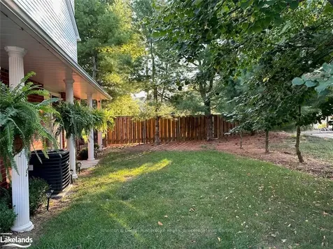 11 Shoreline Drive N/a Bracebridge ON P1L 1Z3